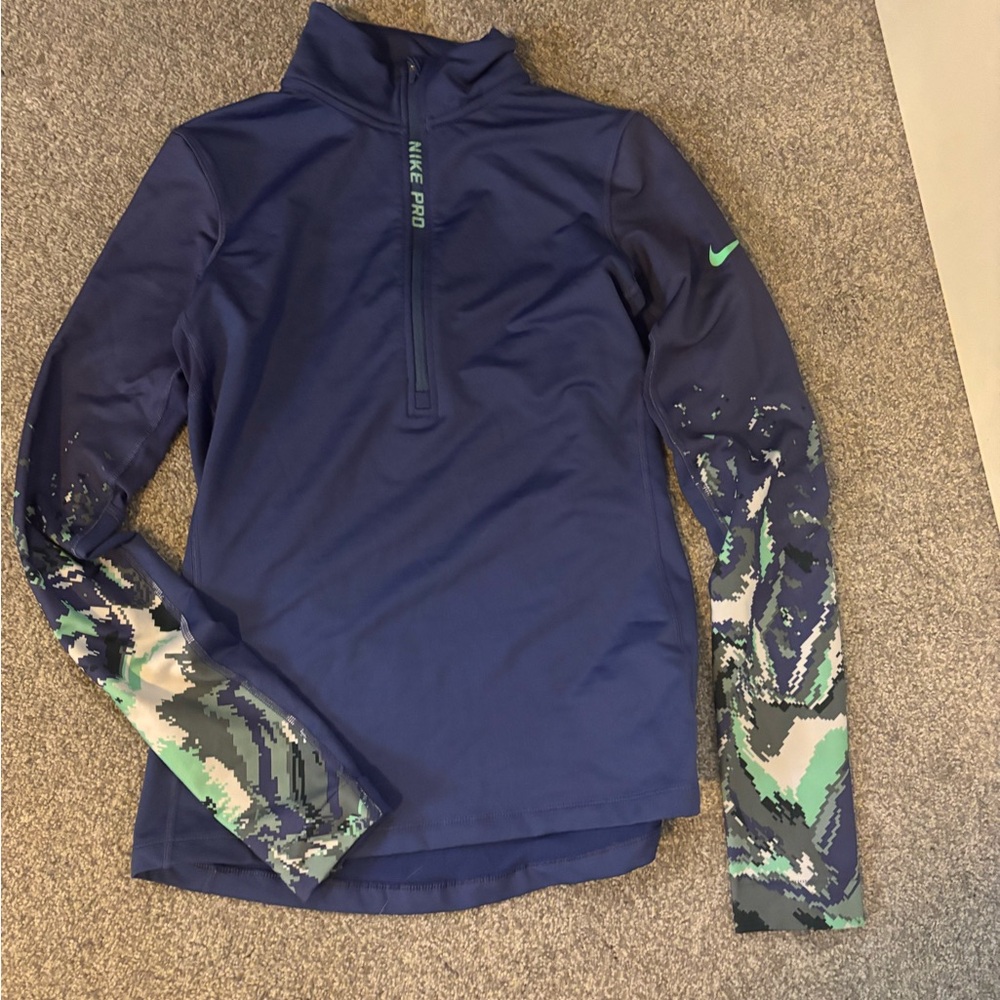Nike Quarter Zip